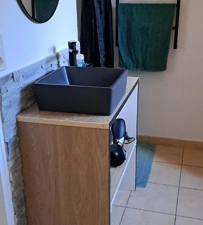 La Loge Nyaraló *